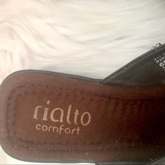 Rialto Comfort Brown Sandals. Size 6M - Picture 9 of 14